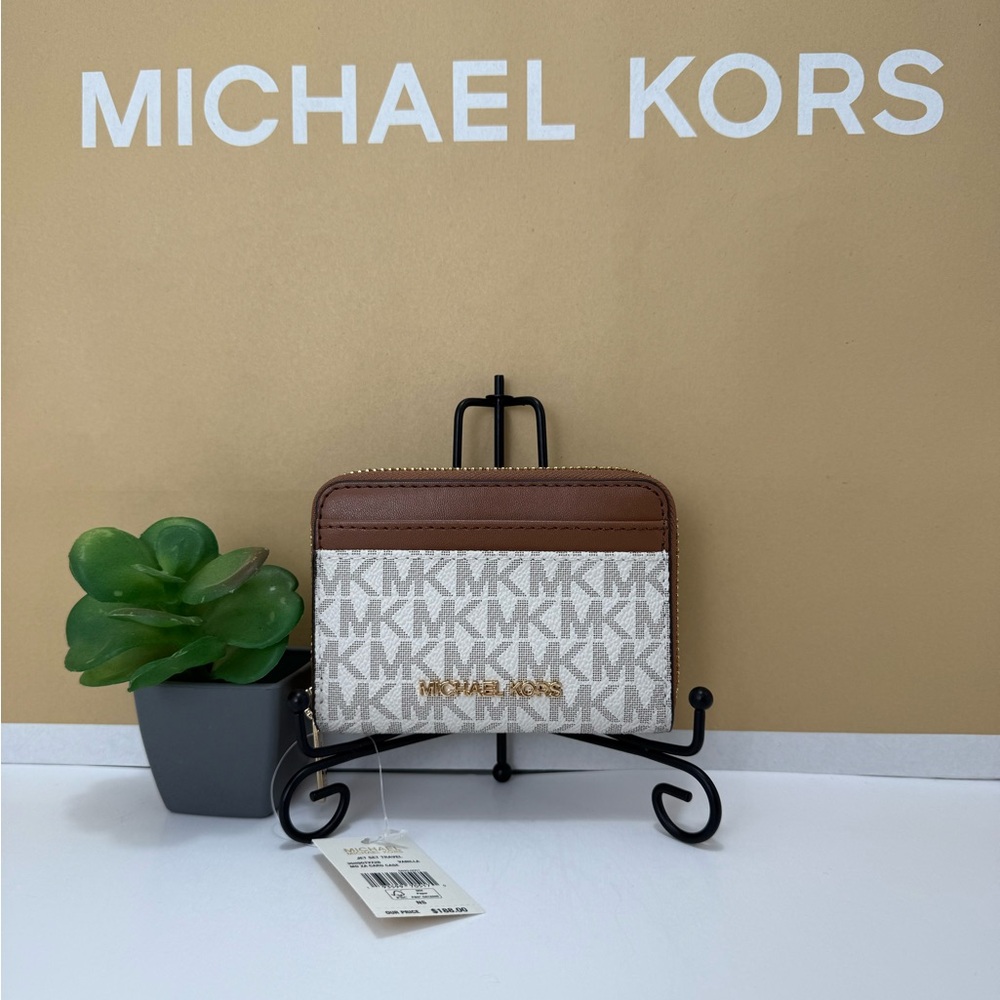 Michael Kors Card Holder Wallet